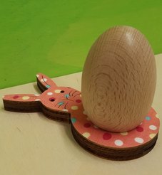 Colored rabbit egg holder