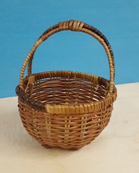 Mini basket with handle bomb.nito