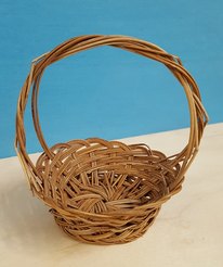 Mini basket with handle bomb.rattan