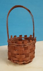 Mini basket with handle bomb.rattan